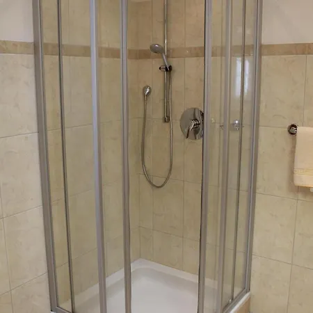 Innerache Apartman *